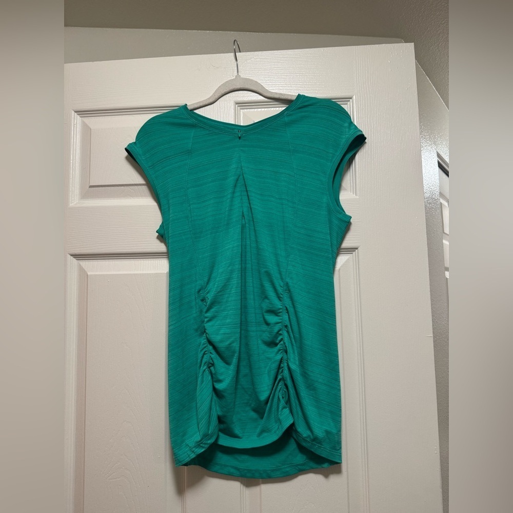 Athleta Pacific Countoured Tank Top